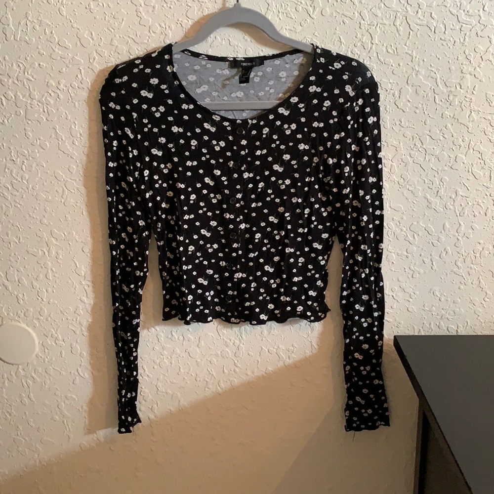 Medium floral crop top